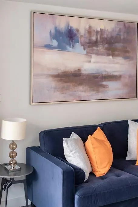 Elevated Elegance: 1Br 1Ba Flat In Wellmeadow Rd Apartamento Londres 0*,  Reino Unido