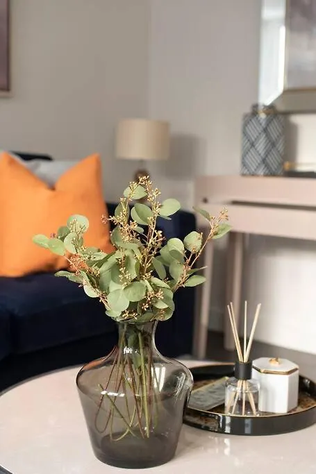 Elevated Elegance: 1Br 1Ba Flat In Wellmeadow Rd Apartamento Londres